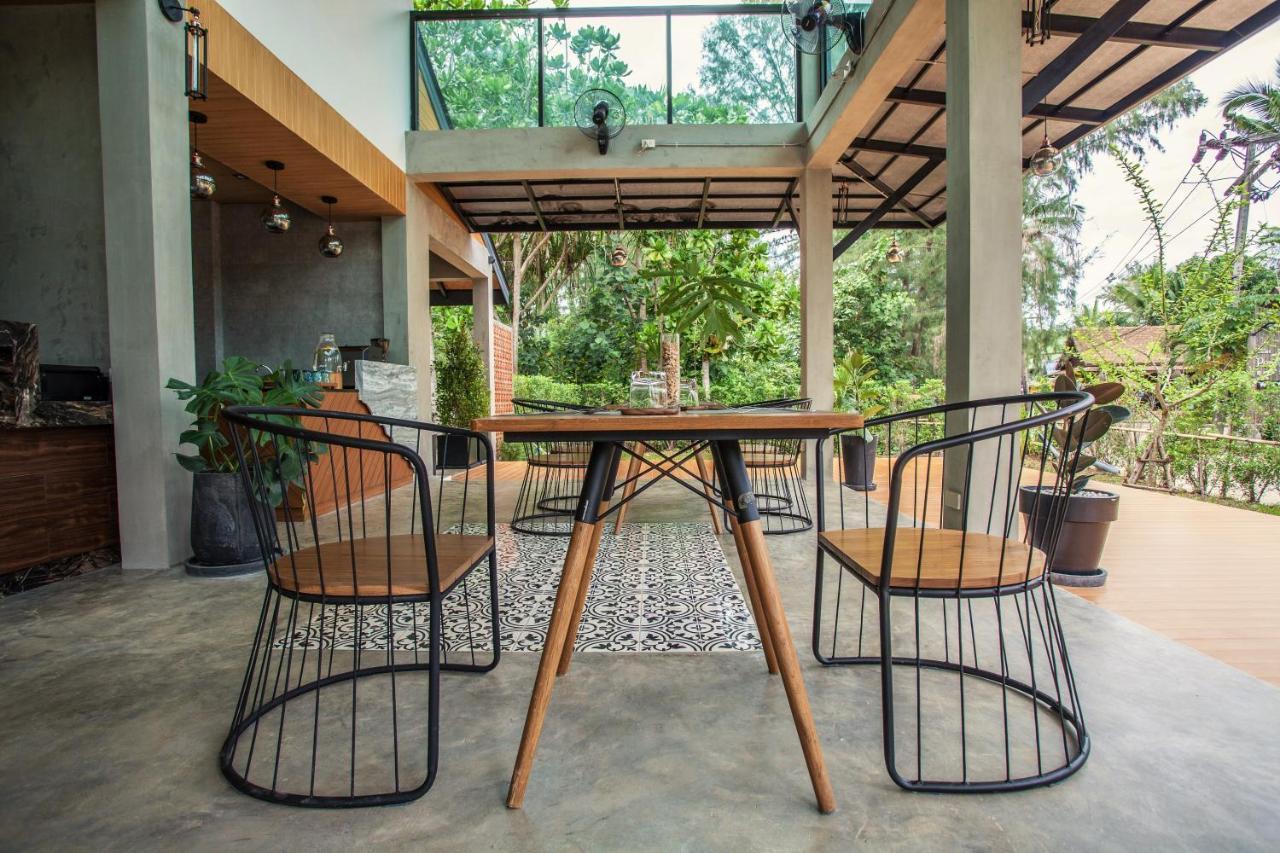 The Mantra Navi Hotel Ko Lanta Kültér fotó