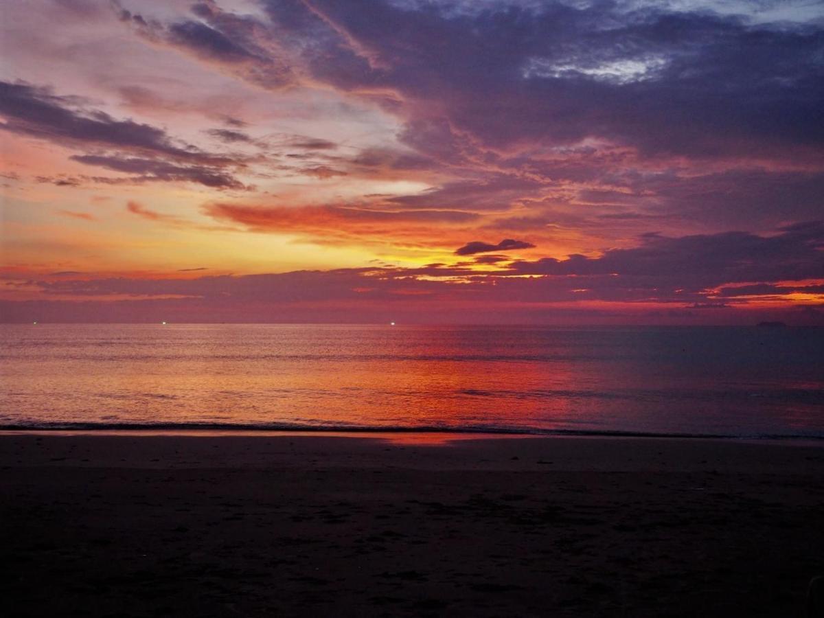 The Mantra Navi Hotel Ko Lanta Kültér fotó
